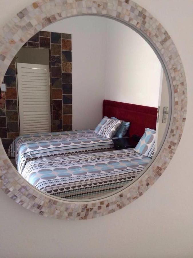 The Crescent Guesthouses - Bnb/Self Catering Durban Exterior photo